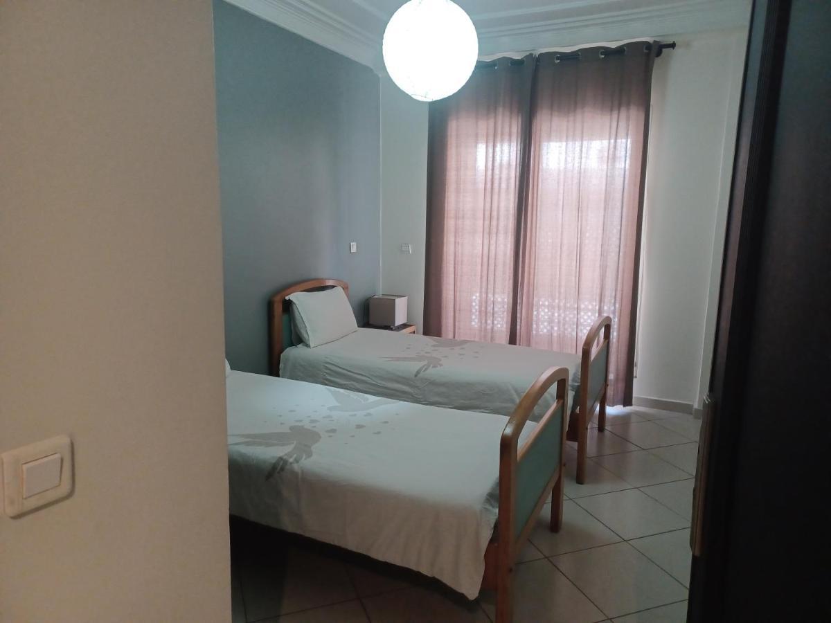 Grand Lumineux Avec Balcon & Parking Ideal Familles Et Pro Casablanca